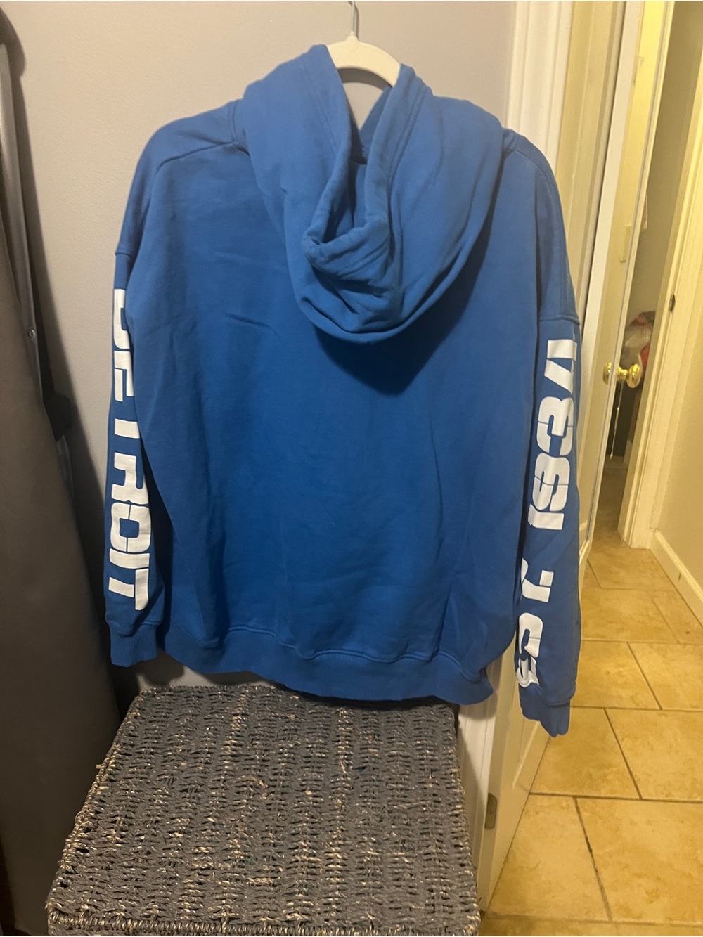 Detroit Lions Women’s Blue One Pride Pullover Hoodie - Picture 4 of 7
